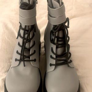 BRAND NEW Demonia GREY Reflective Technopagan Platform Boots (SIZE 9)